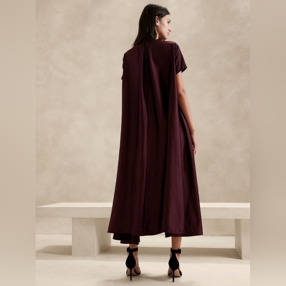 Banana Republic Aurelia Crepe & Satin Maxi Dress Green - Picture 4 of 7